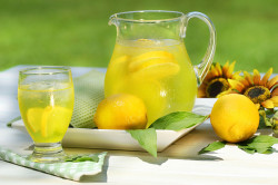 Польза лимонного сока при ревматизме